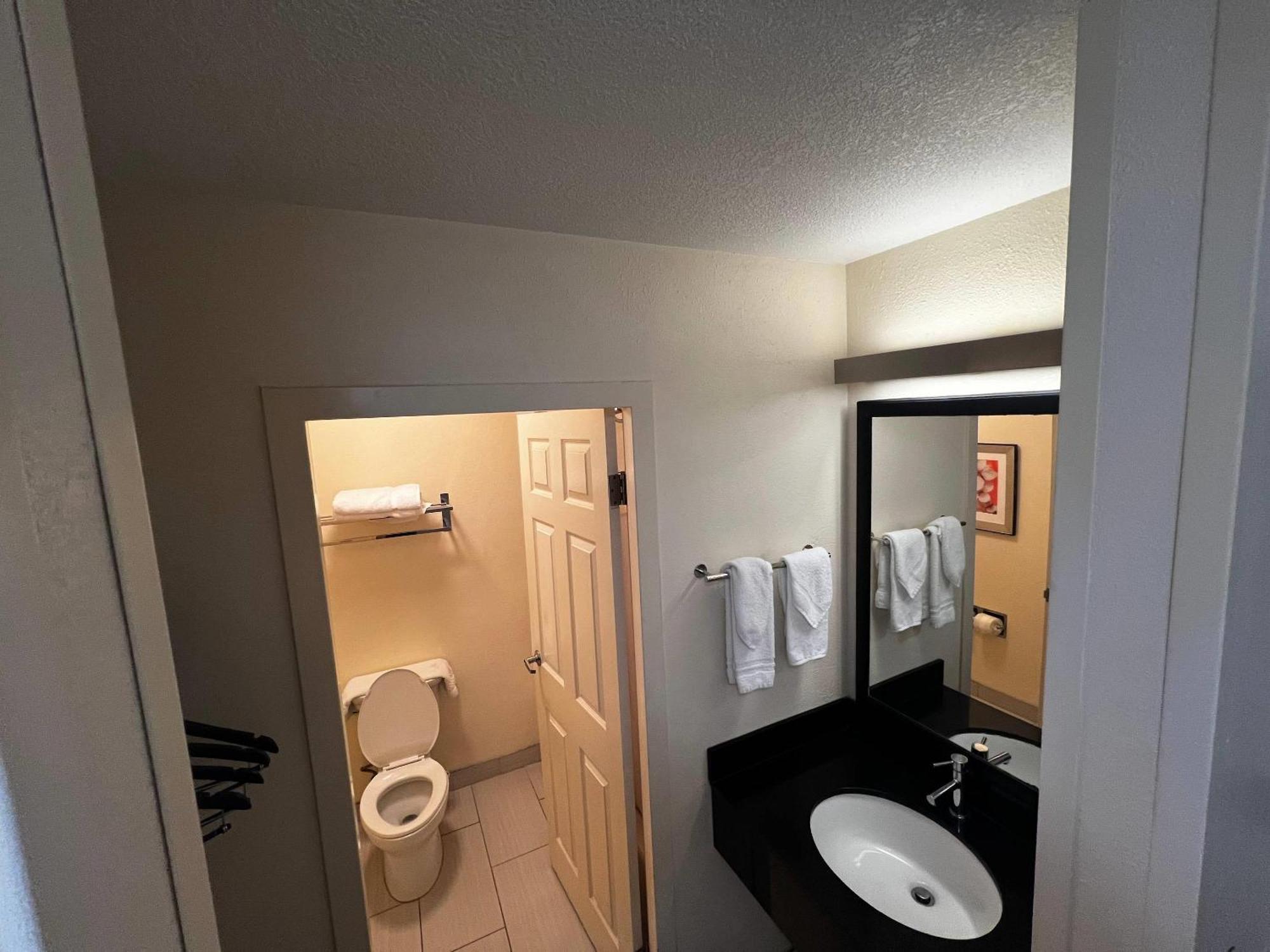 Rodeway Inn Мейкон Екстер'єр фото